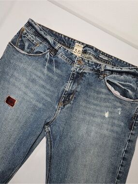 Liberated by Volcom Jeans – Pre‑Owned w/ Puma & IL# Patches (Size 38)